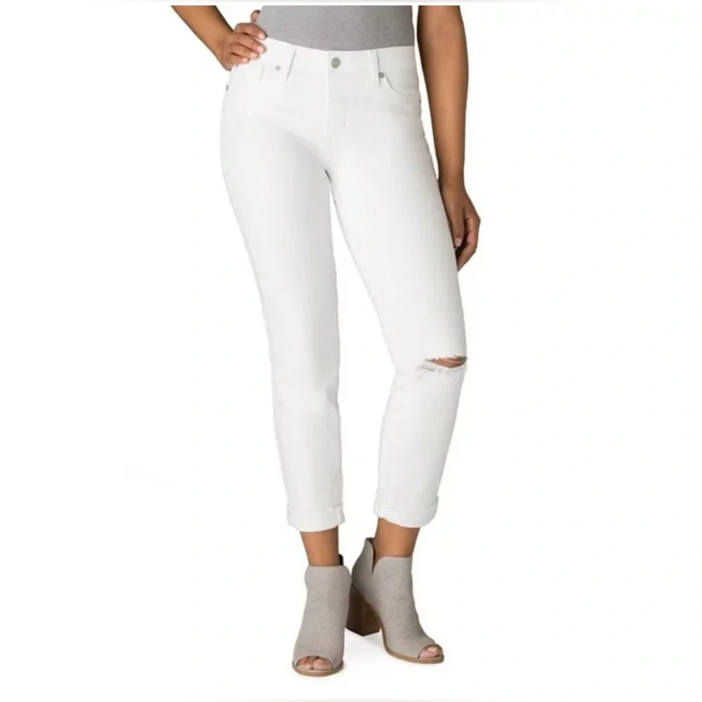 Signature By Levi Strauss & Co Women's size 4/27 White Drestressed Mid-Rise
